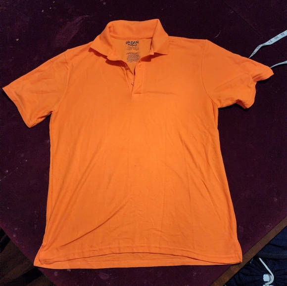 Gildan Polo Shirt 👕 - Picture 1 of 5